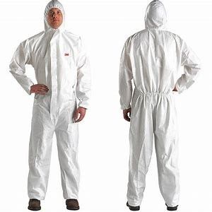Άσπρο ιατρικό PPE πλήρες κοστούμι απομόνωσης σώματος πλαστικό